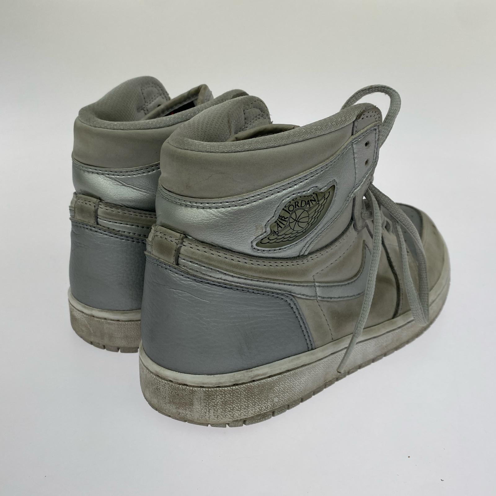 スニーカー AIR JORDAN 1 HIGH OG 銀 (26.0cm) 26cm (US8 UK7 1/2 EU42) グレー