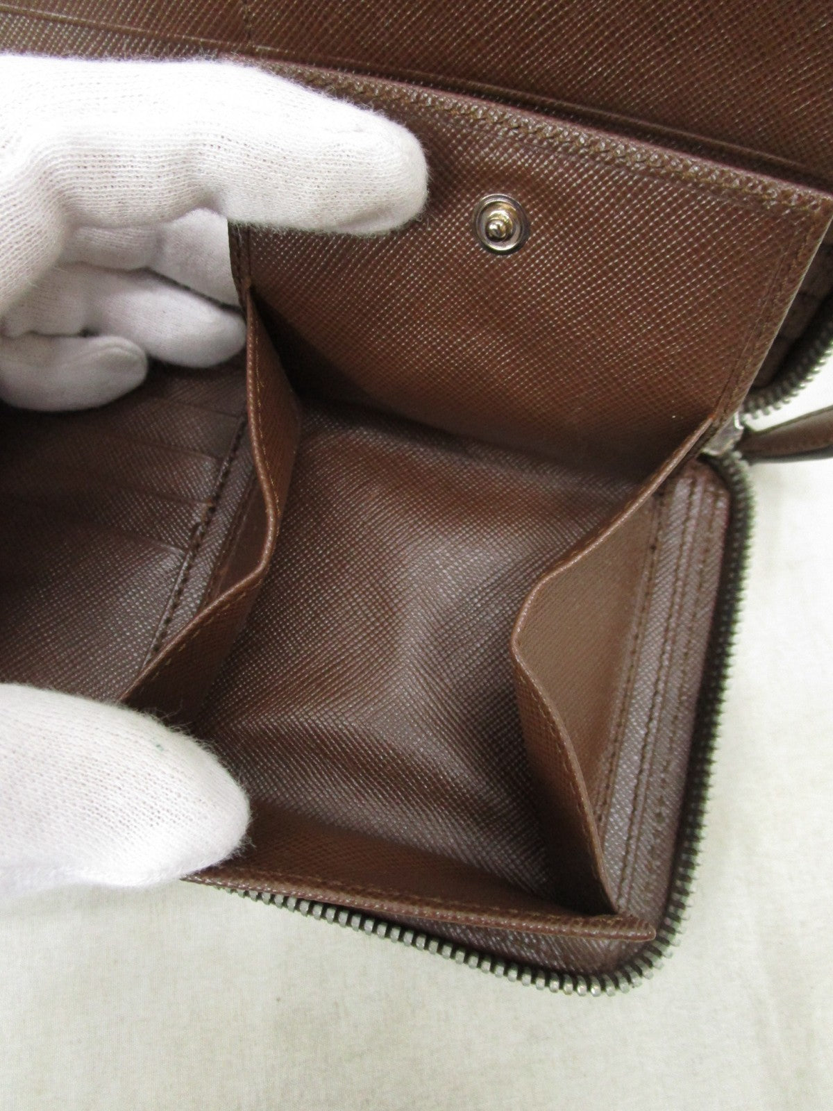 PRADA ログファスナー(茶) 2M1264