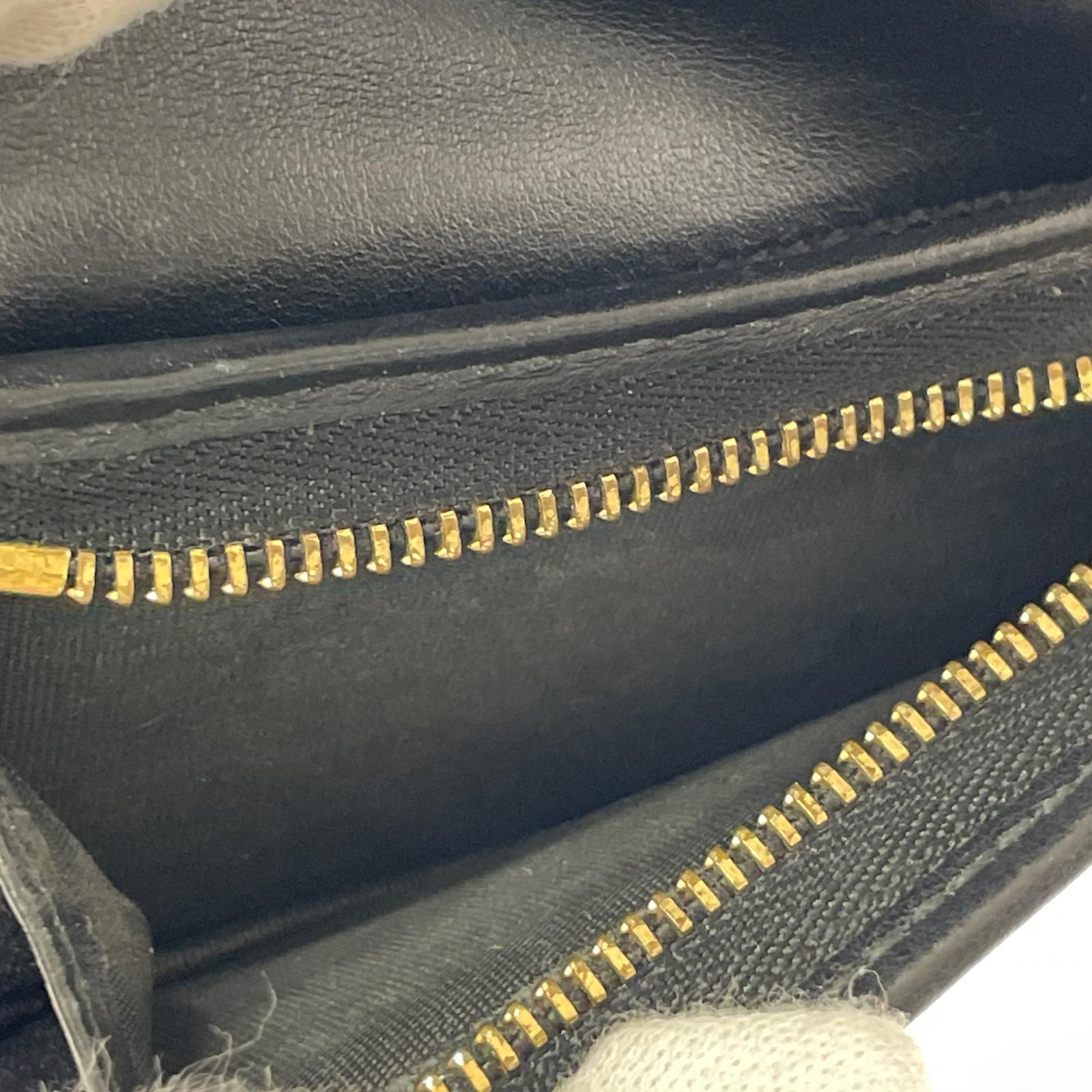 GUCCI GGマトラッセ 二つ折り