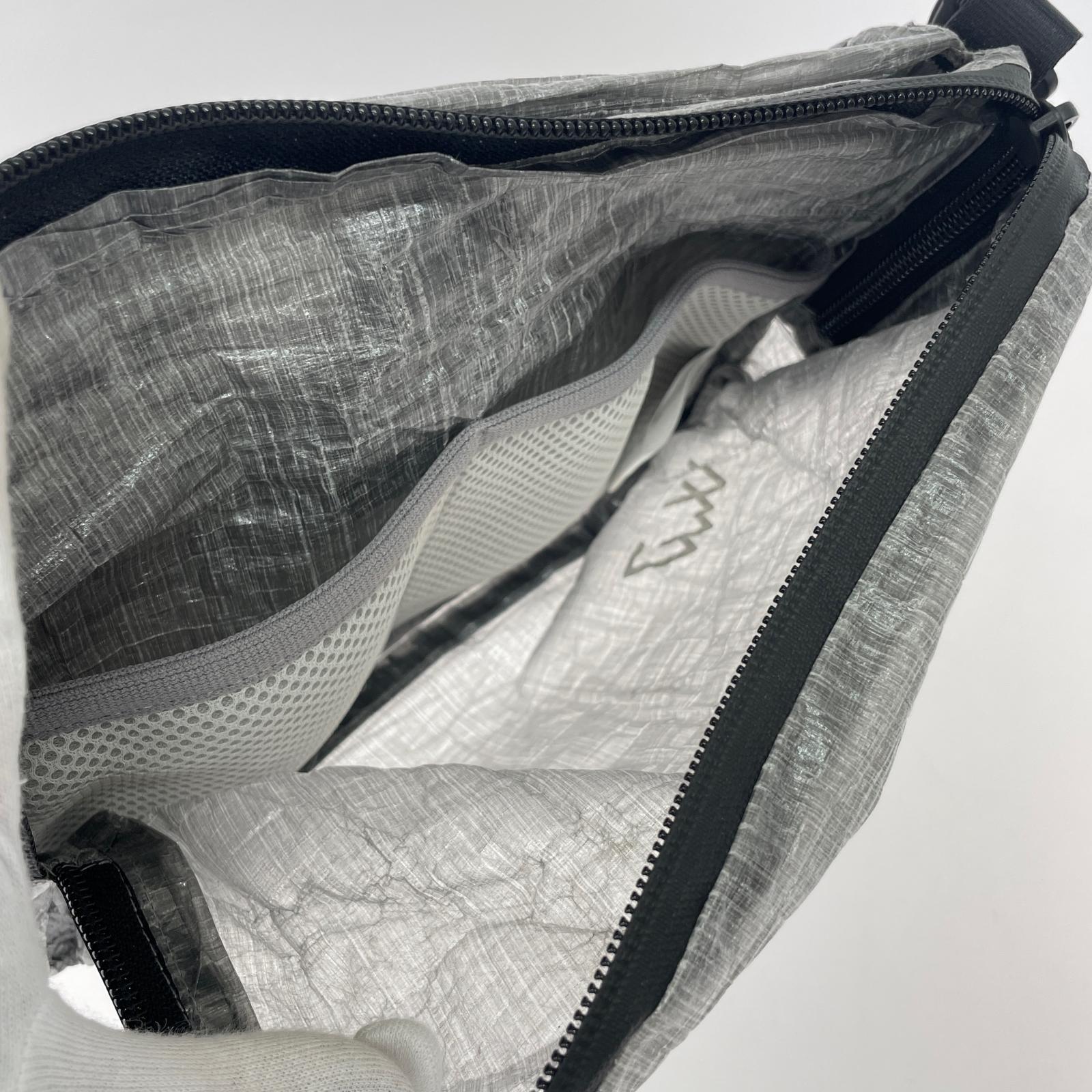 ボディバッグ CMFOUTDOOR GARMENT SACHOSH COMBO DYNEEMA グレー