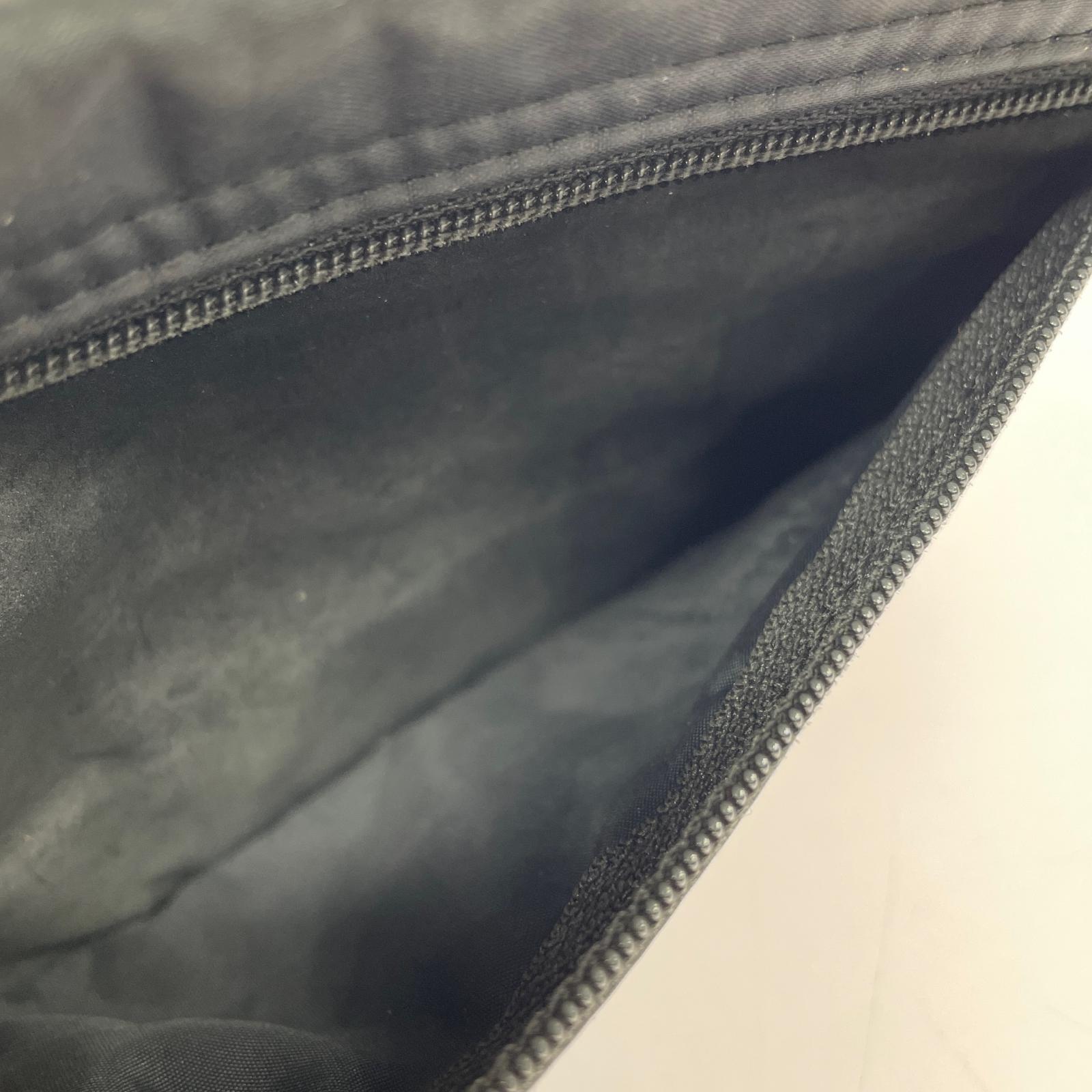 コンパクトウォレット カプセルウォレット 二つ折り ブラック