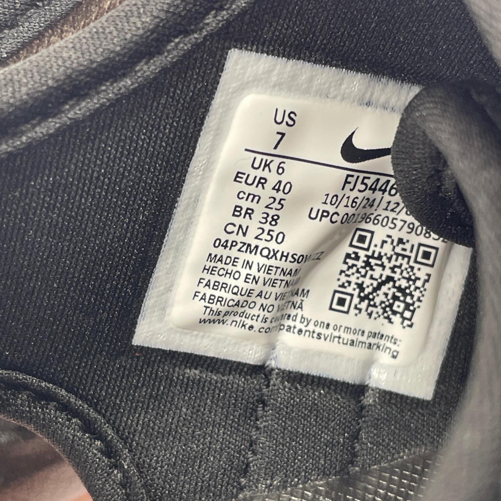 サンダル AIR MAX SOL SANDAL 25cm (US7 UK6 1/2 EU40) ブラック