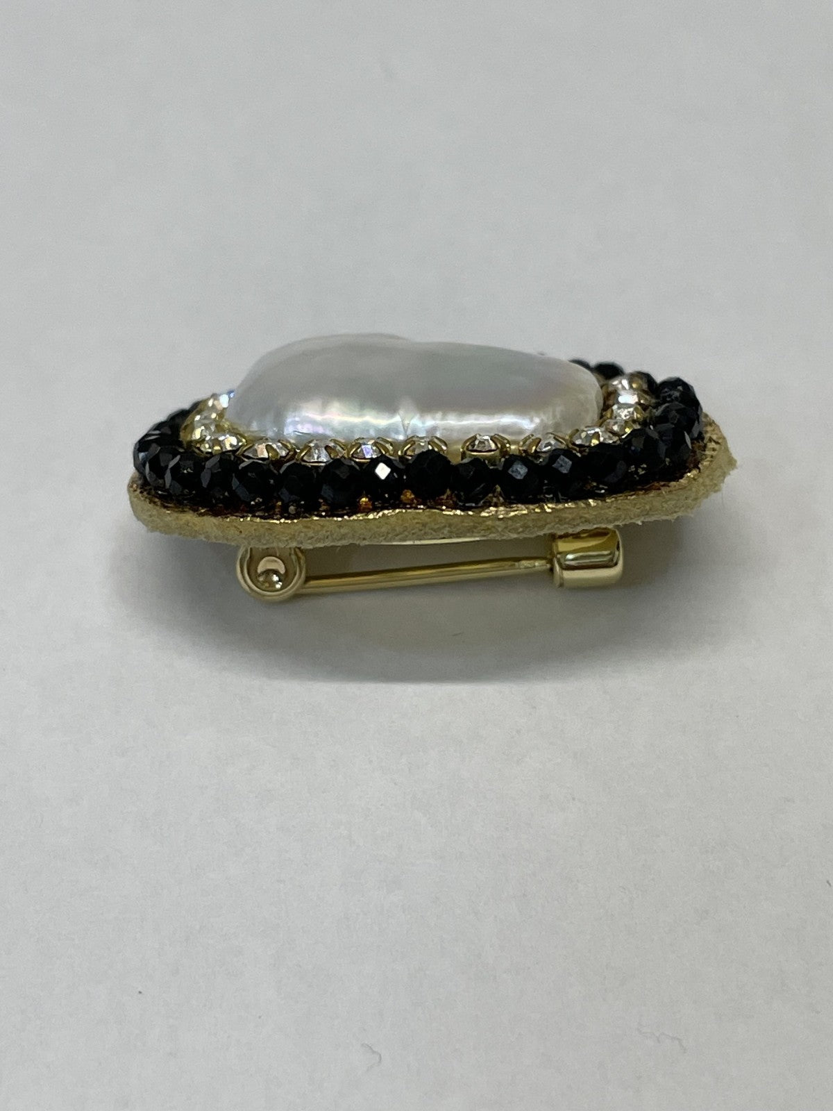 その他アクセサリー agete ストーンブローチ
