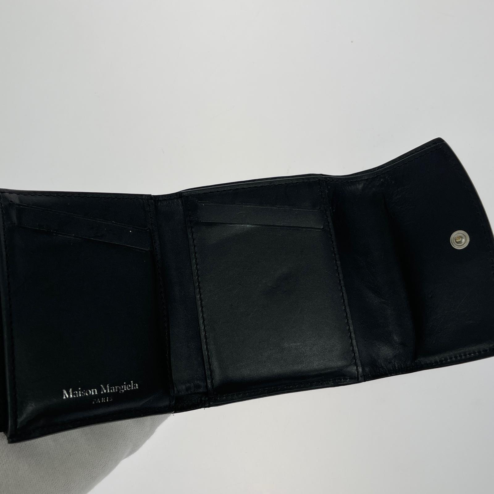 コンパクトウォレット 三つ折り コンパクトウォレット ブラック