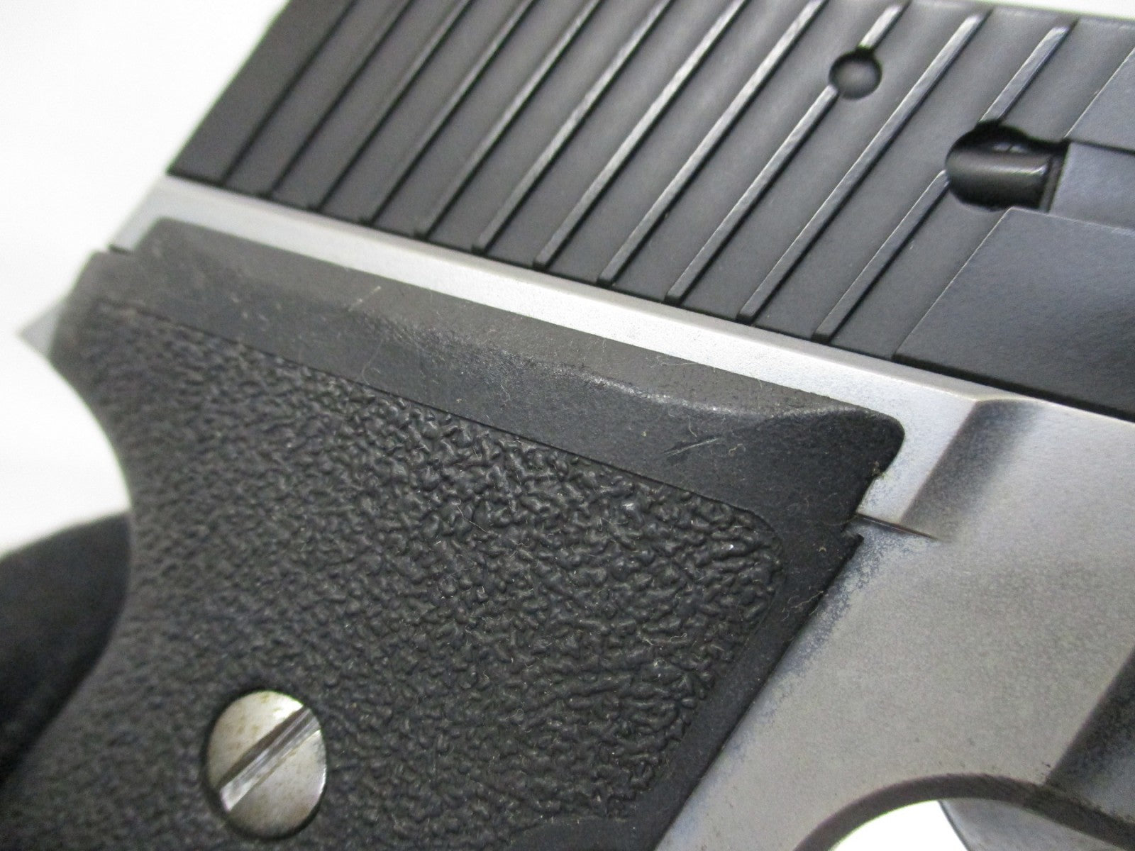 東京マルイ シグP226R フレームシルバー ガン