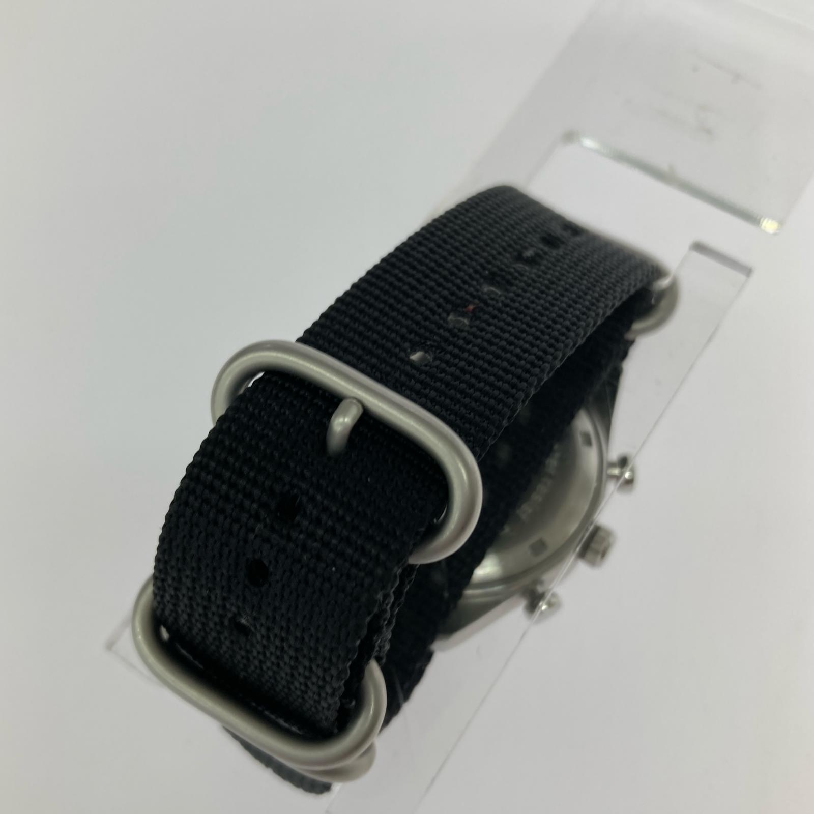 腕時計 FHB Ref.F-404 クロノグラフ アナログ腕時計 ブラック
