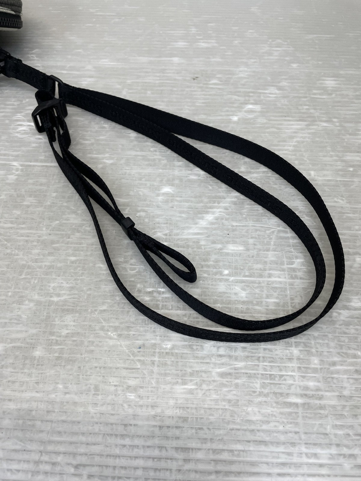 ショルダーバッグ ポーチ欠品