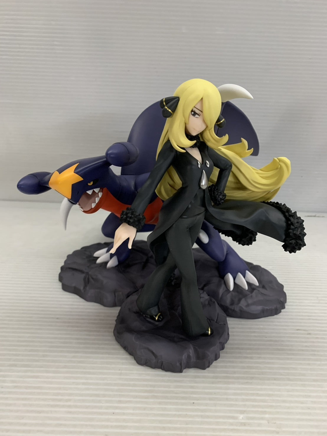 ARTFX J シロナ with ガブリアス フィギュア/グッズ