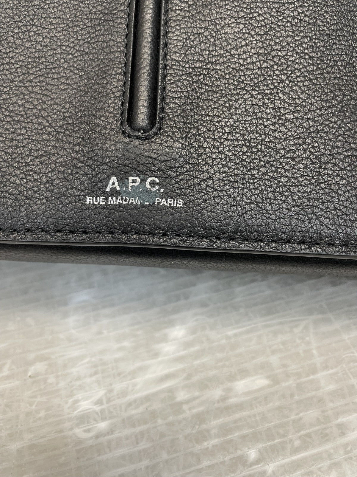 ショルダーバッグ A.P.C. BETTY HOMME レザーショルダーバッグ