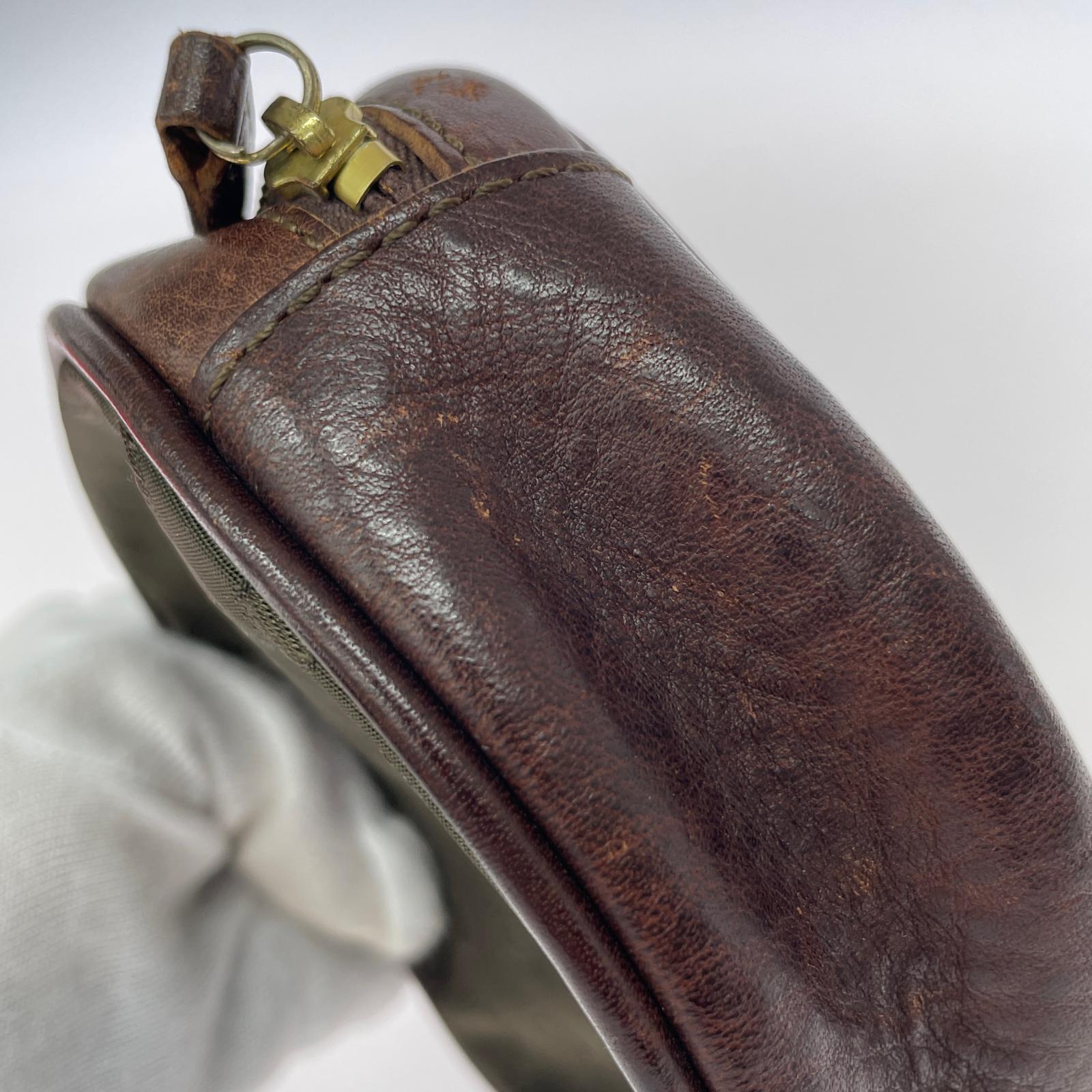 その他アクセサリー ハンドポーチ 686 黒 ブラウン