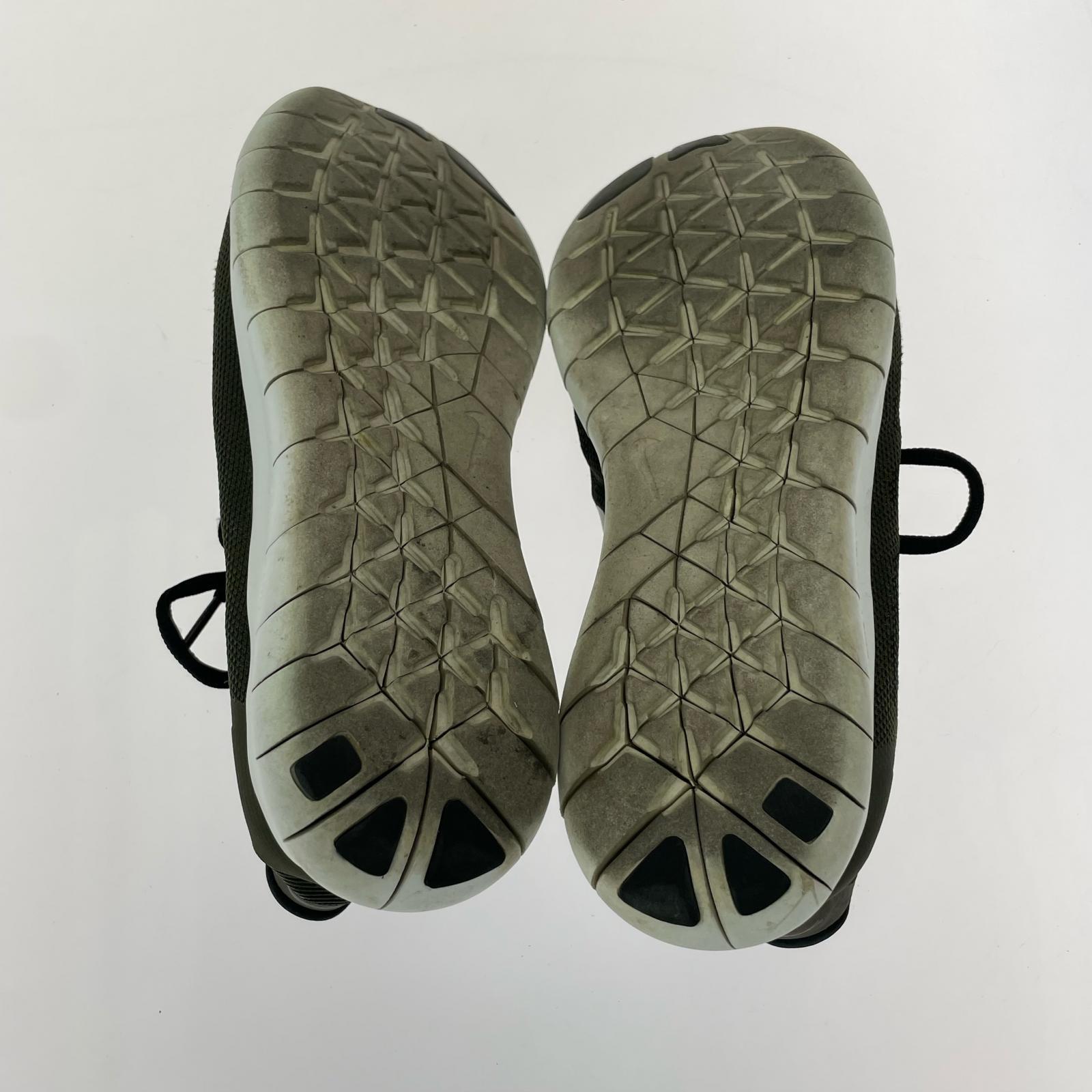 スニーカー NIKE 880839-008 FREE RN 27cm (US9 UK8 1/2 EU44)
