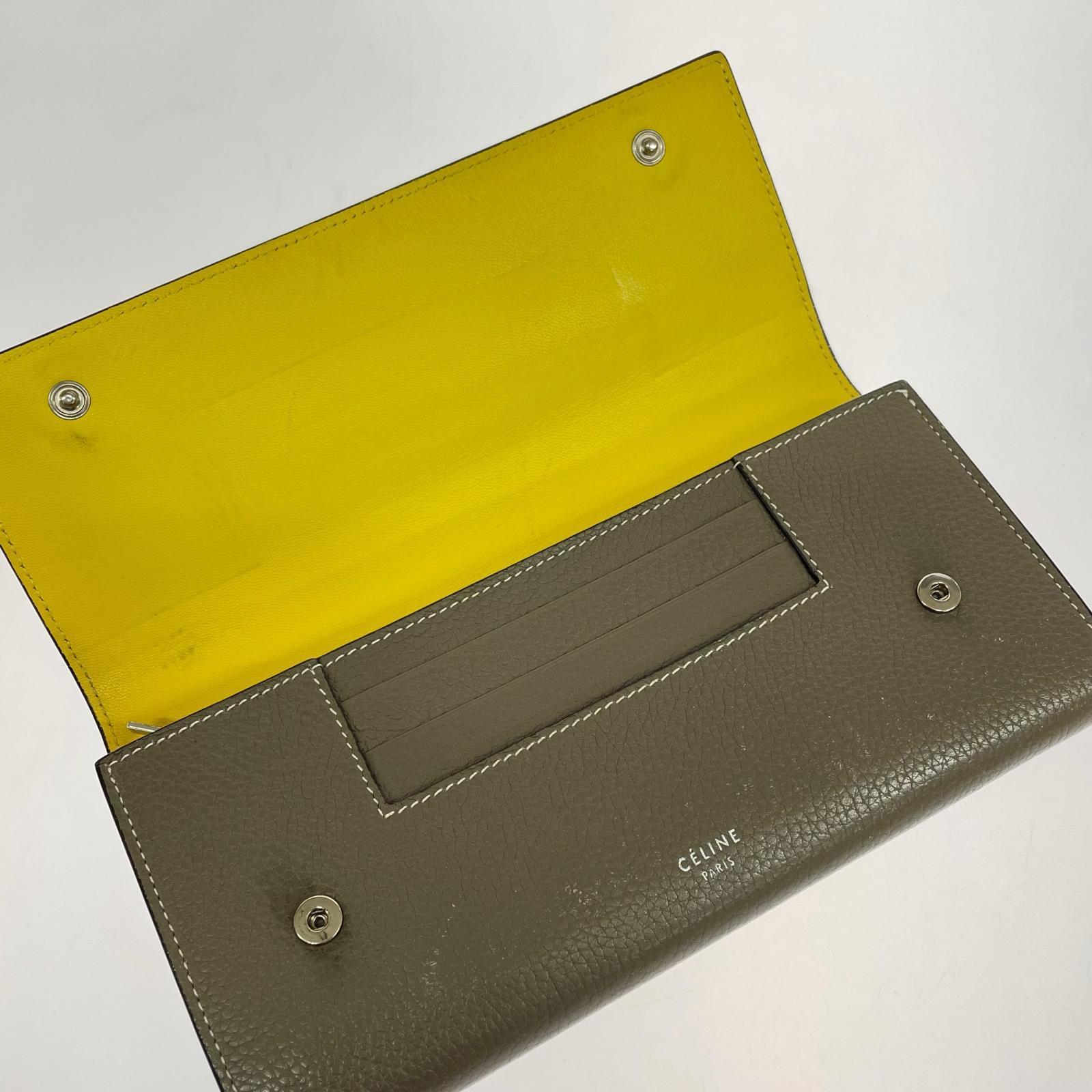 CELINE ラージフラップ マルチファンクション ロングウォレット