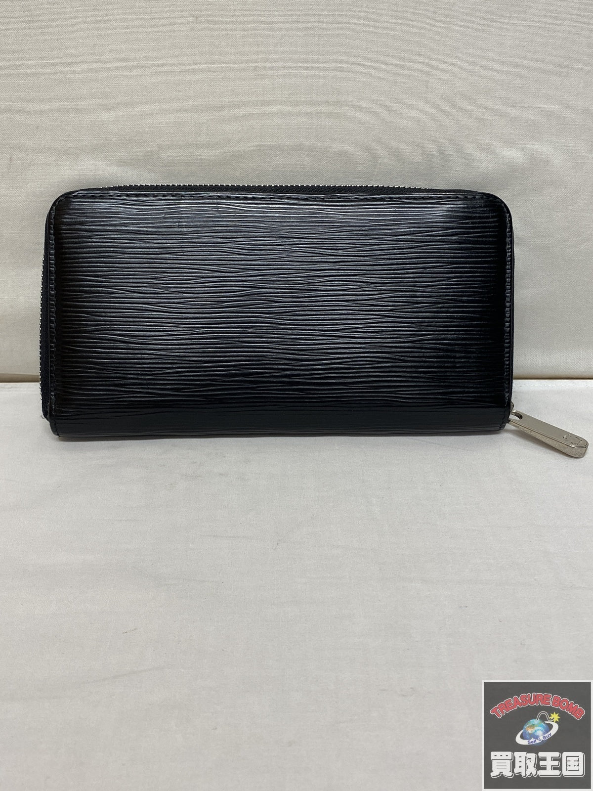 LV/ジッピー・ウォレット 新型/エピ M61857