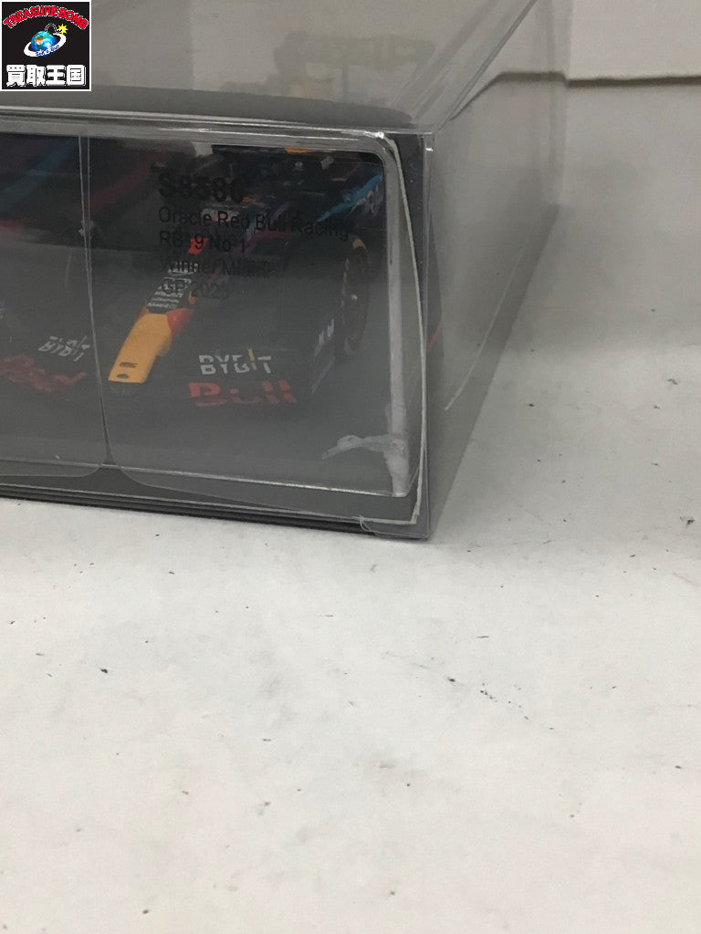 1/43 Oracle Red Bull Racing RB18 No.1 スケールカー