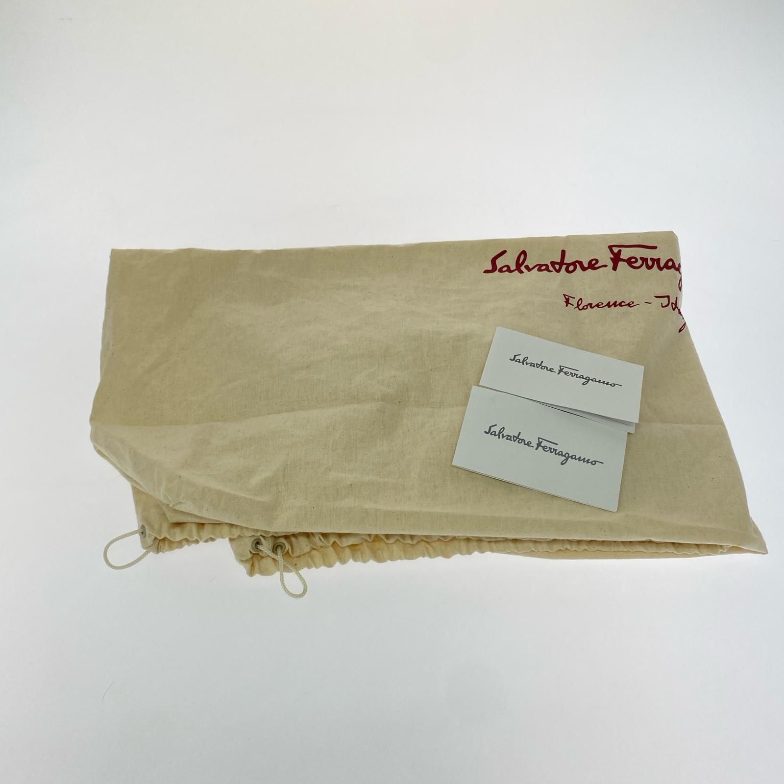 S.ferragano ヴァラ トートバッグ ゴールド