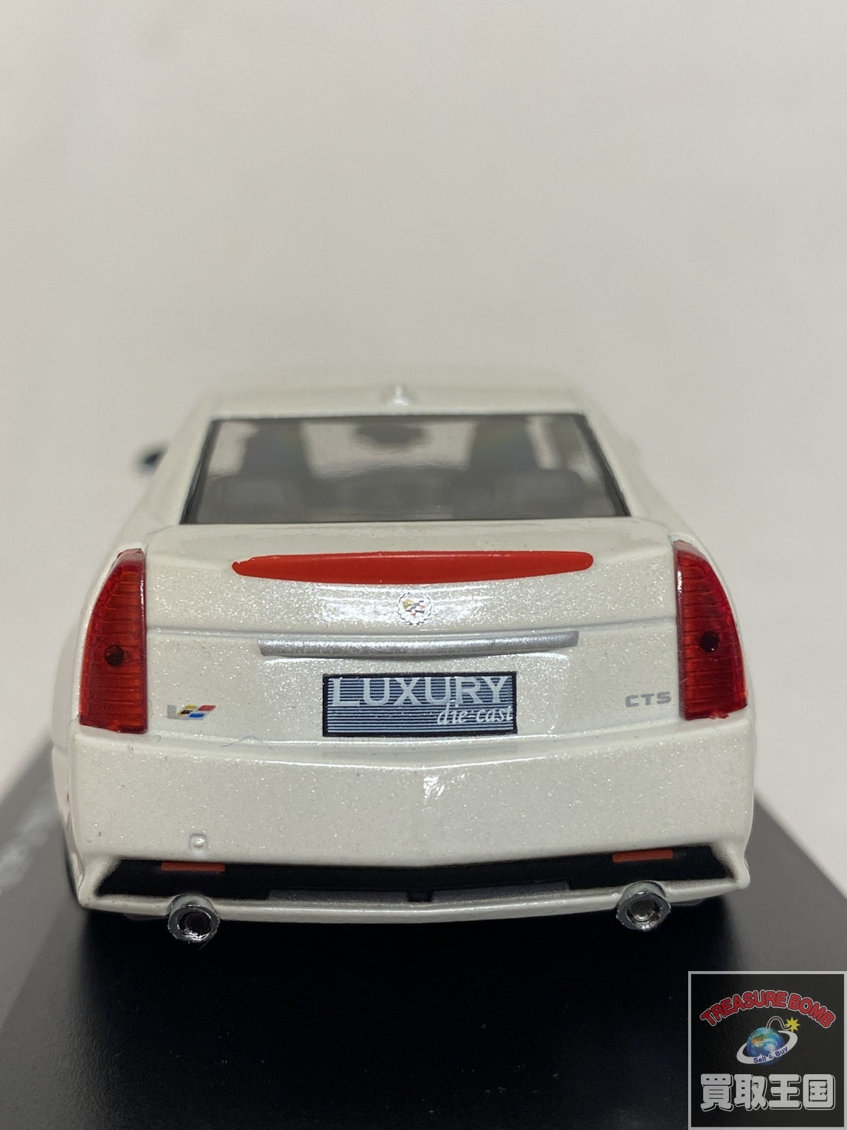 LUXURY 1:43 2009 Cadillac CTS-V スケールカー