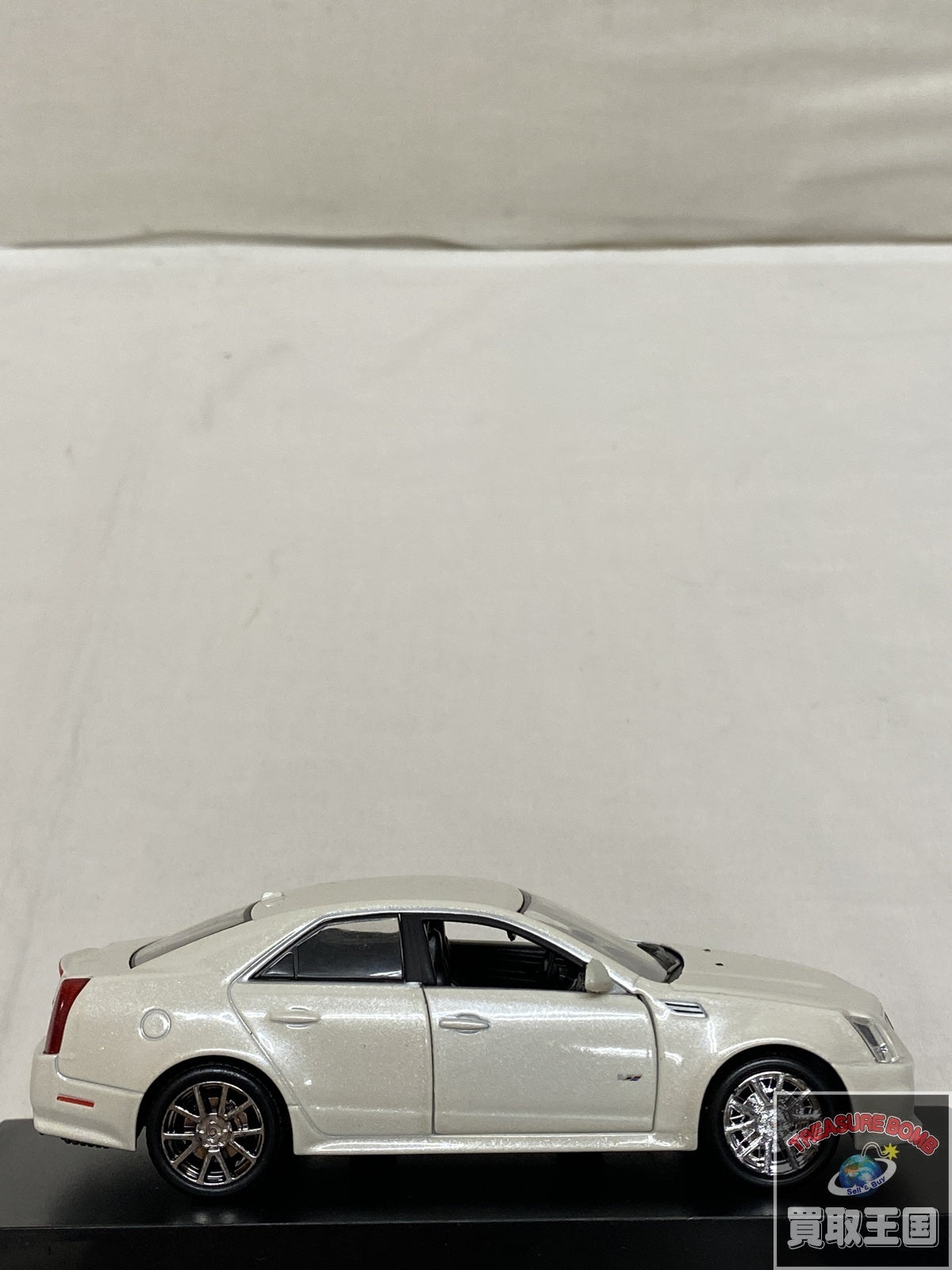 LUXURY 1:43 2009 Cadillac CTS-V スケールカー