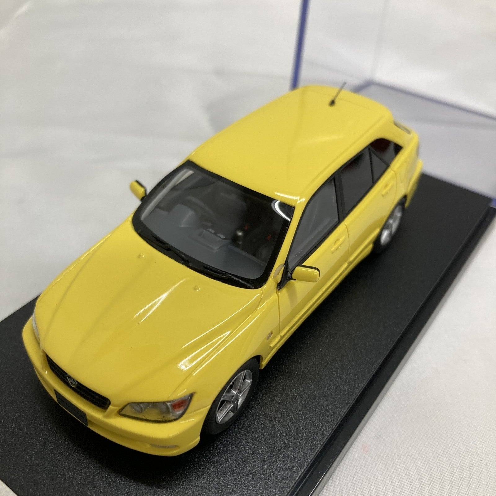ハイストーリー 1/ 43 Toyota ALTEZZA スケールカー