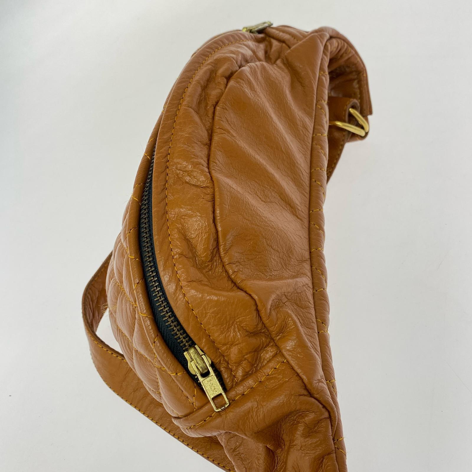 ショルダーバッグ 63Leathers レザーキルティングウエストバッグ キャメル