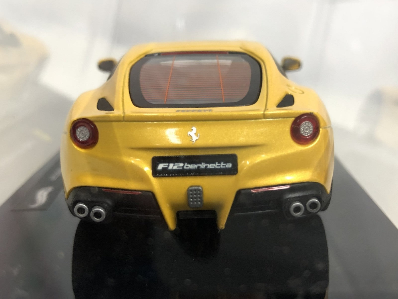 ホットウィール F12 ベルリネッタ スケールカー