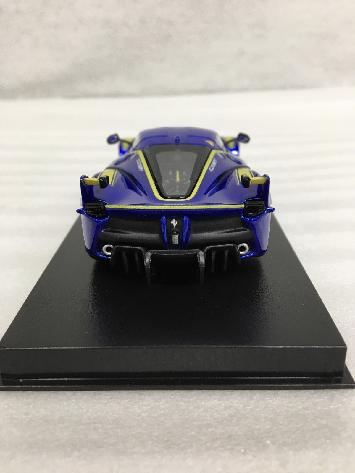 トミカプレゼンツ ブラーゴ FXX K スケールカー