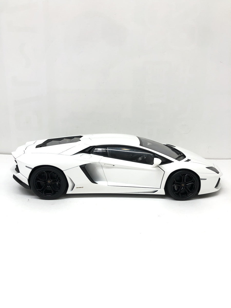 AUTOart 1/18 ランボルギーニ アヴェンタドール LP700-4 スケールカー
