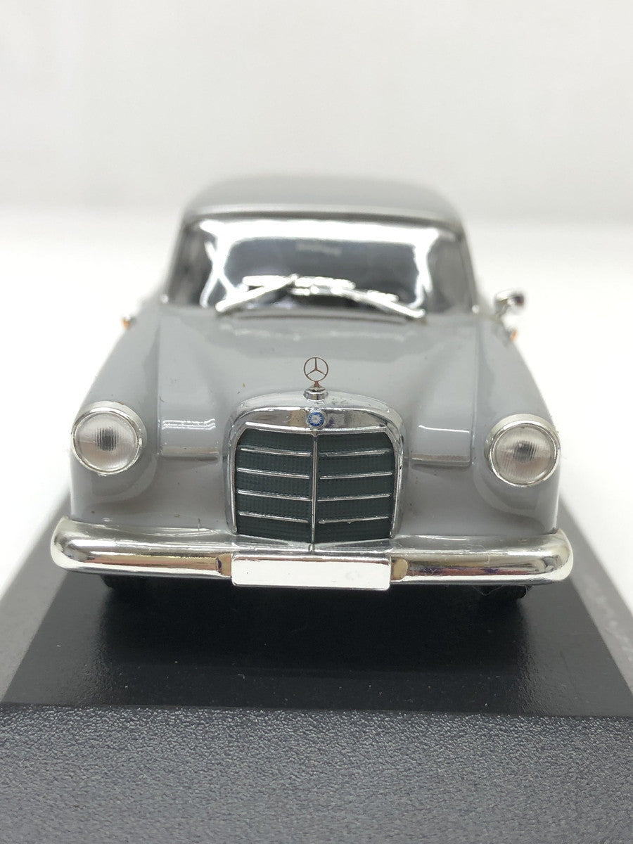 MINICHAMPS Mercedes Benz 190 スケールカー