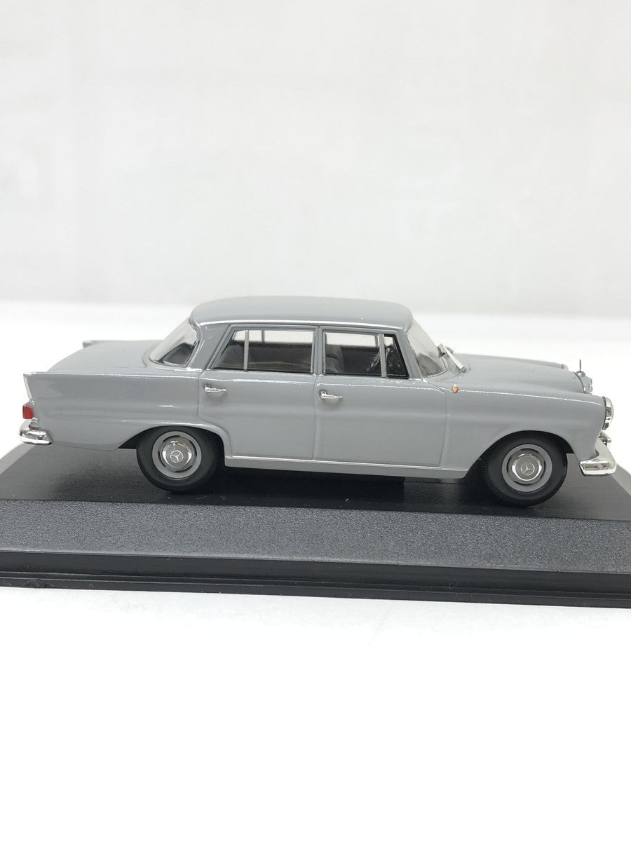 MINICHAMPS Mercedes Benz 190 スケールカー