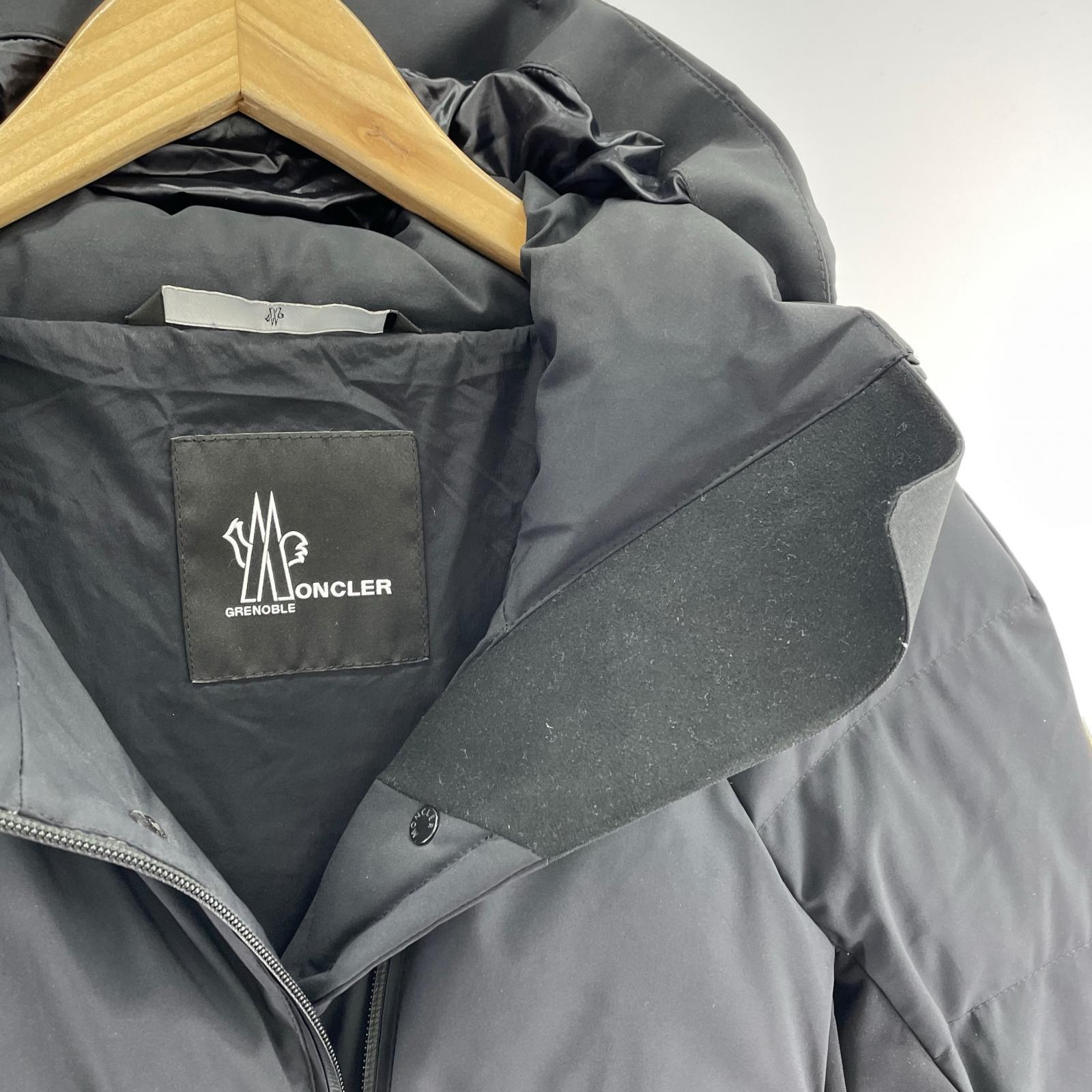 ダウンジャケット MONCLER GUYANE JACKET ブラック