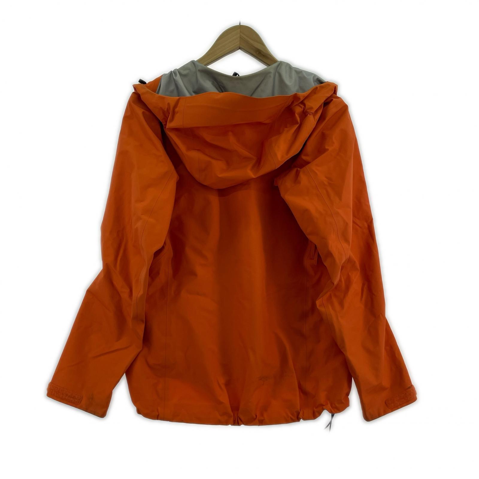 ジャケット BETA LT JACKET WOMEN'S phenom (XS) オレンジ