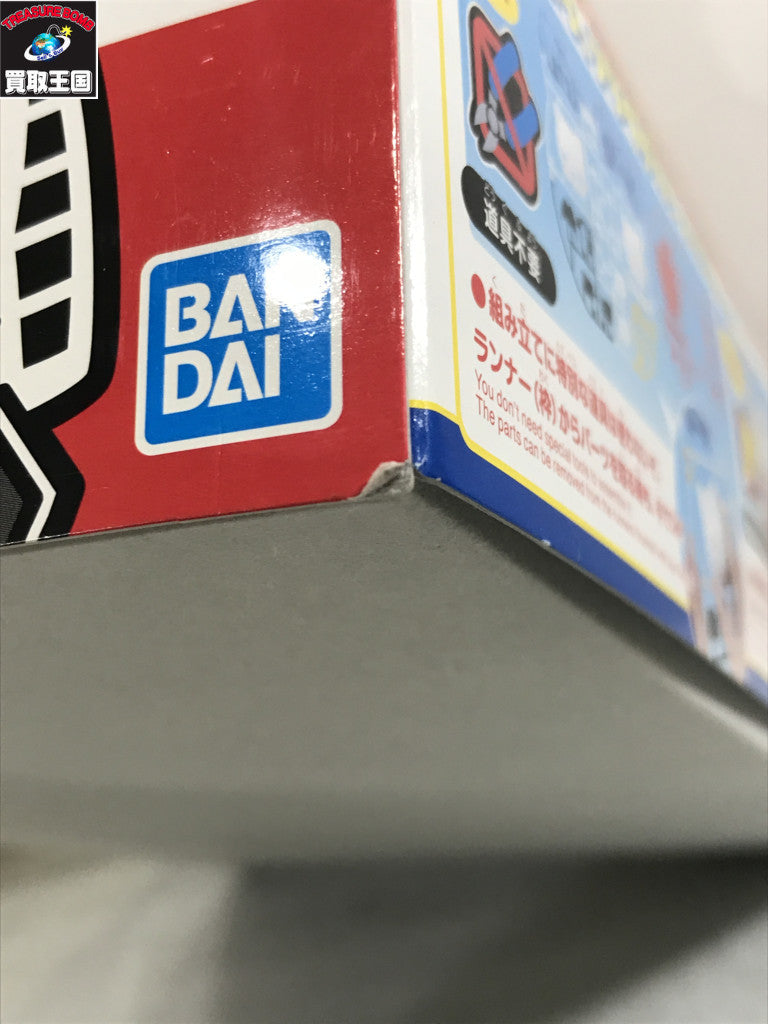 ハローキティ/ RX-78-2 ガンプラ