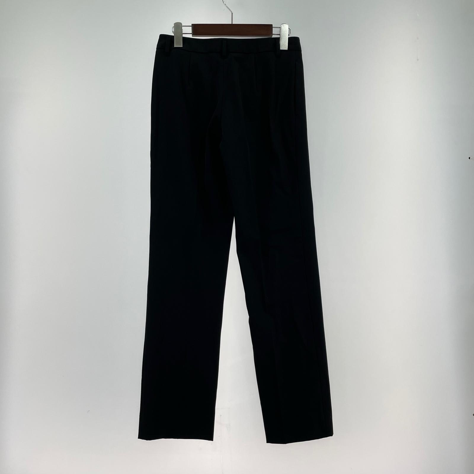 PRADA 黒パンツ