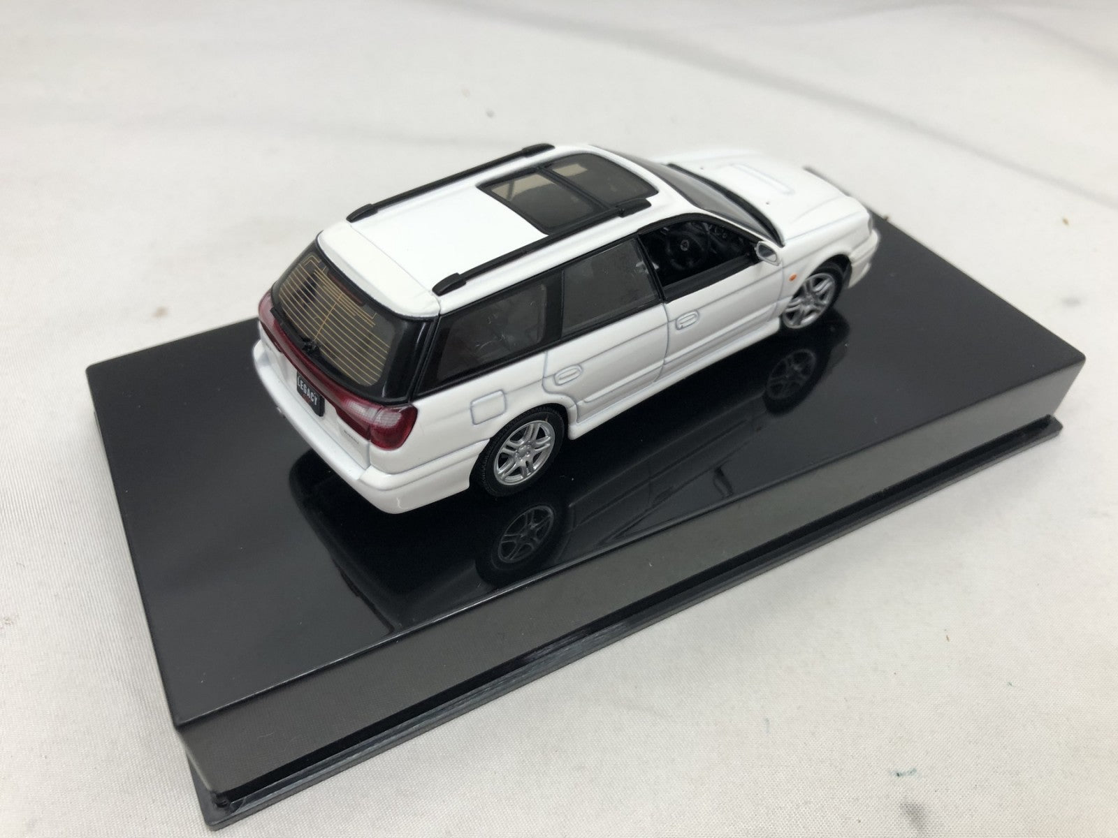 AUTO art 1/43 スバルレガシー GTB '99 スケールカー