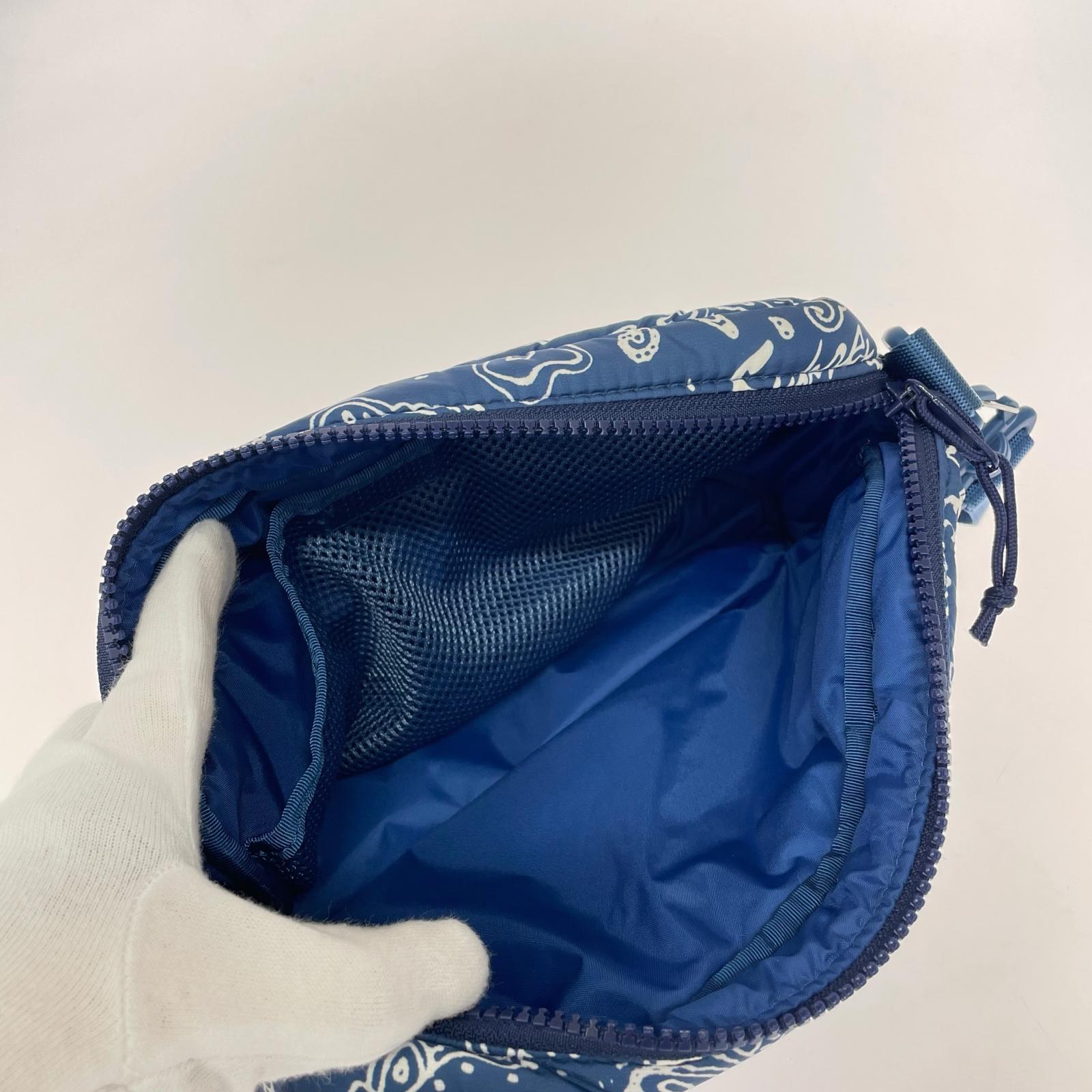 ショルダーバッグ 22AW Puffer Side Bag 青 ブルー