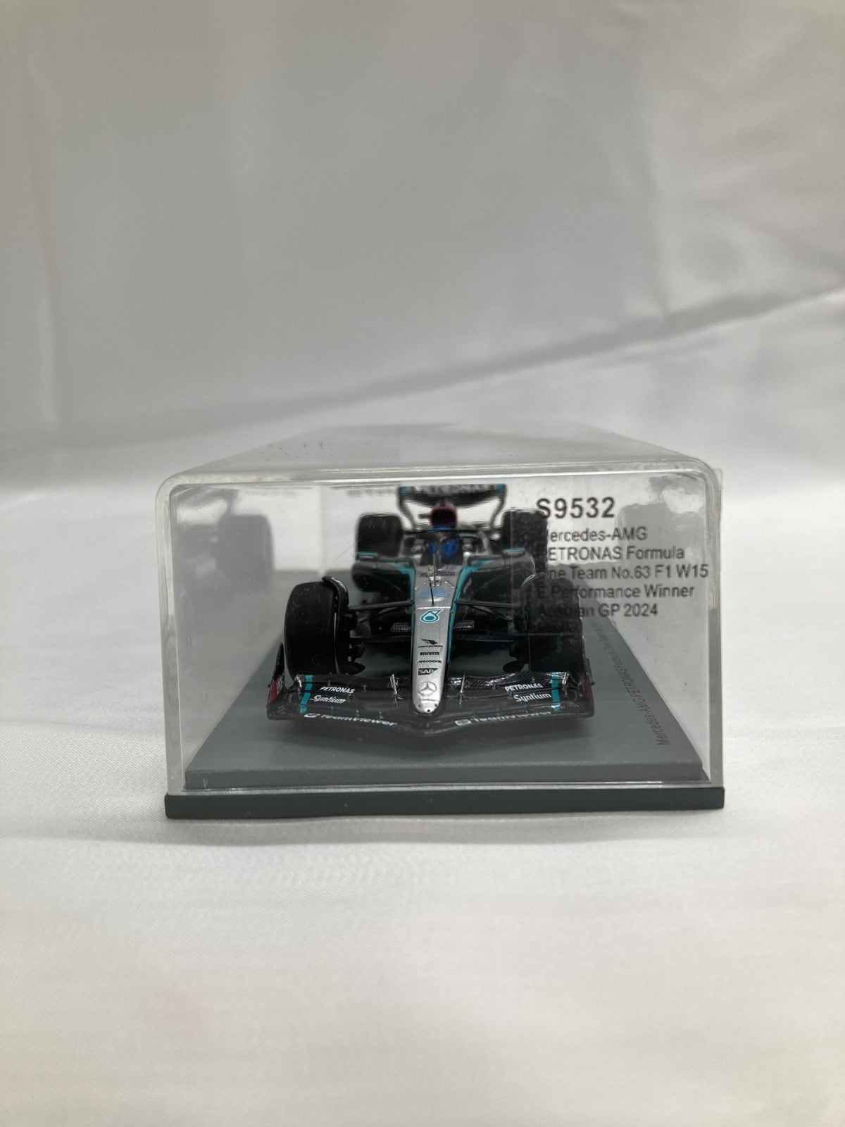 spark AMG PETRONAS W15 NO.63 スケールカー