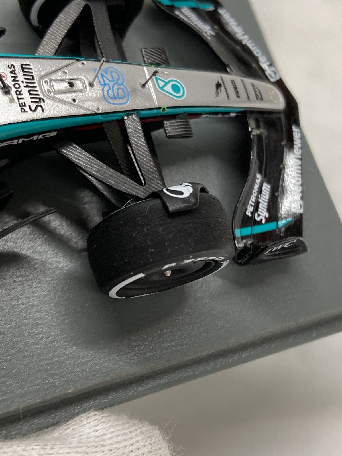 spark AMG PETRONAS W15 NO.63 スケールカー