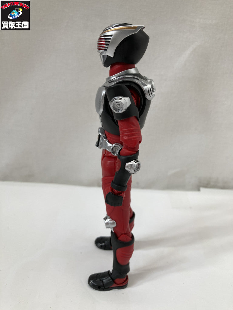 S.H.Figuarts(真骨彫製法) 仮面ライダー龍騎 フィギュア/グッズ