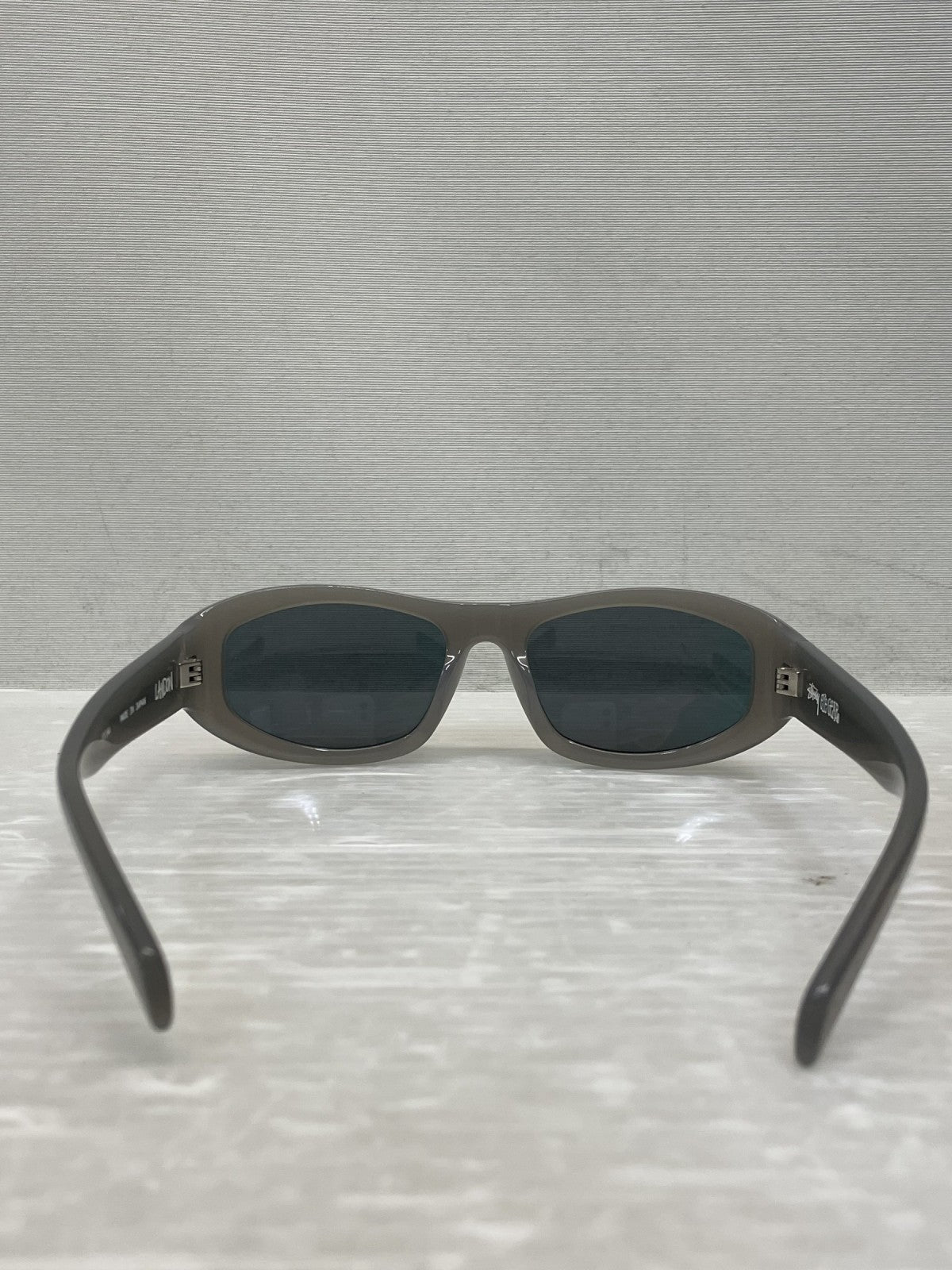 その他アクセサリー STUSSY LANDON セルフレームサングラス グレー