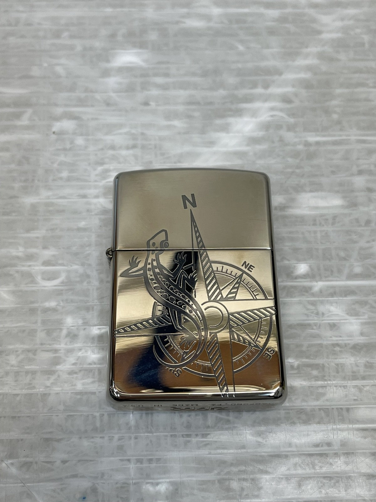 ライター ZIPPO 95年製 Marlboro COMPASS LIZARD