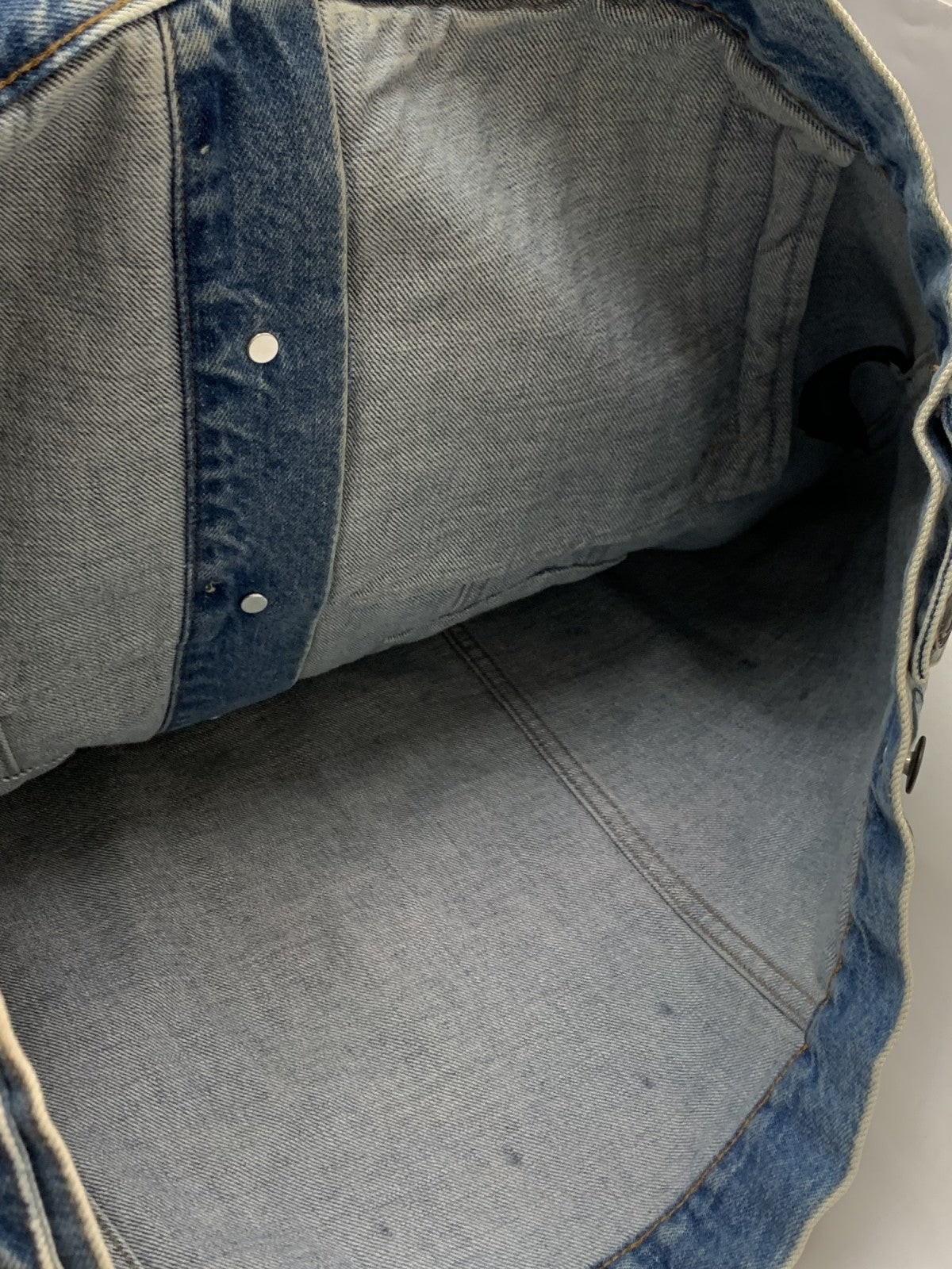 GRAPHIC DENIM JACKET