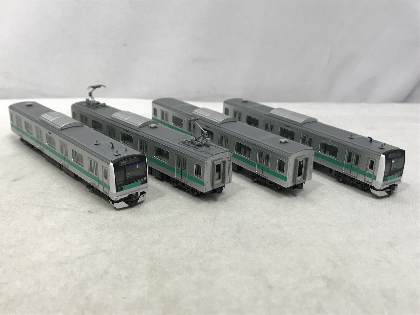 TOMIX JR E233 2000系 通勤電車 基本・増結セット 鉄道模型車両