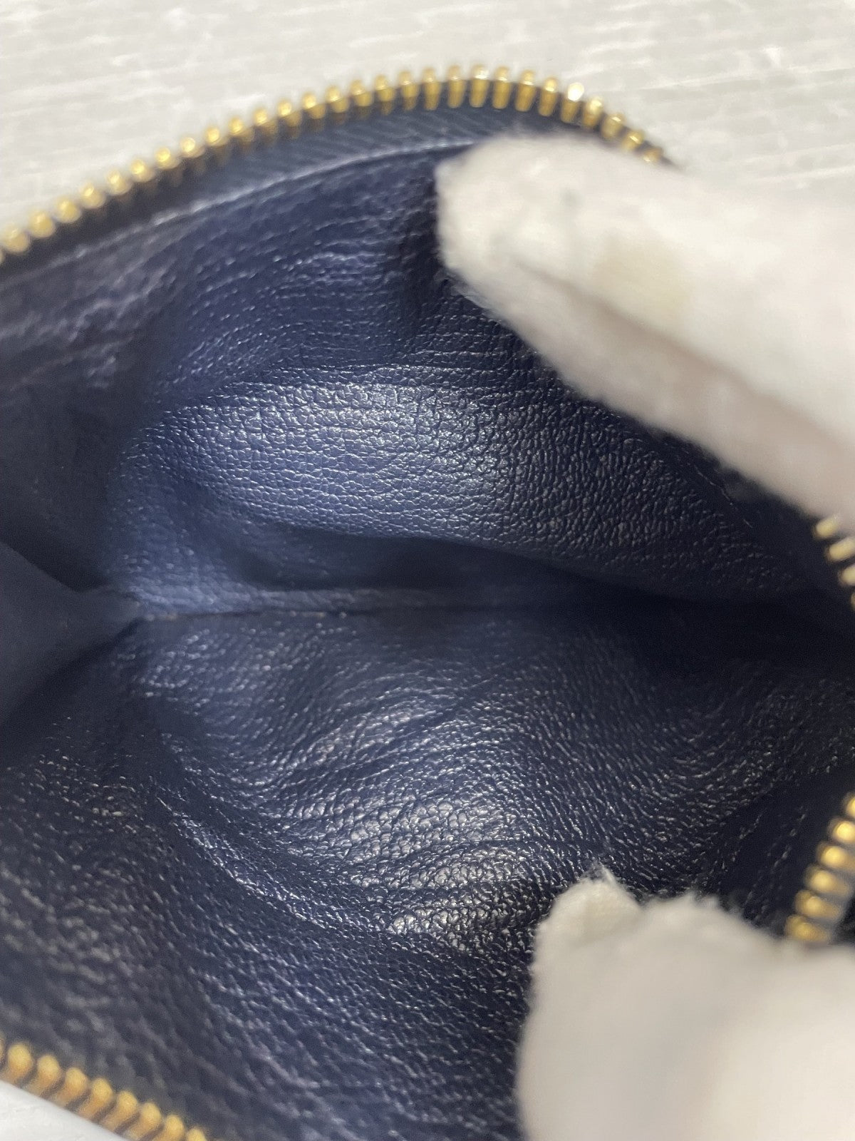 miumiu レザーカードコインケース 紺