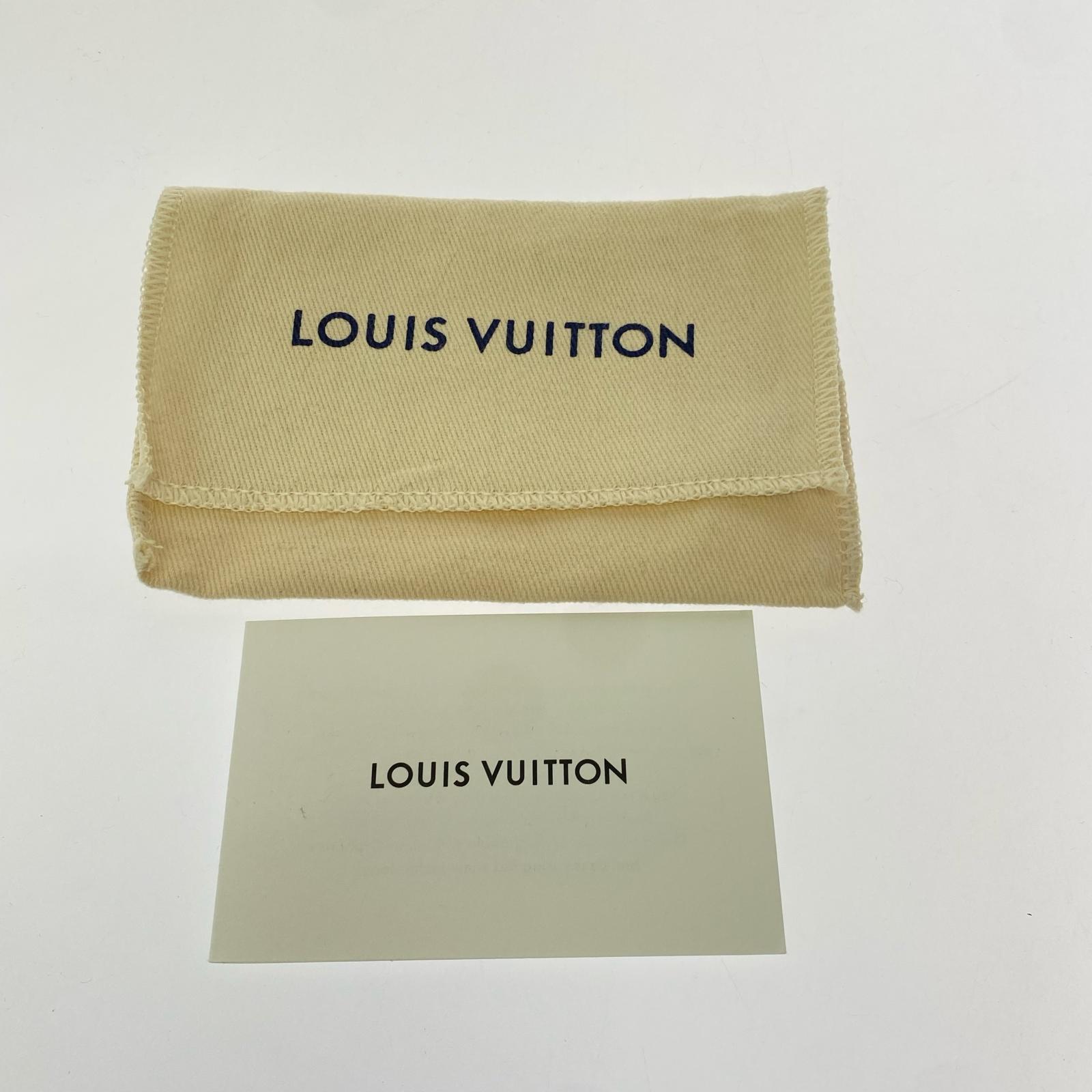 LV ポルト カルト・マグネット モノグラム MagSafe M15033