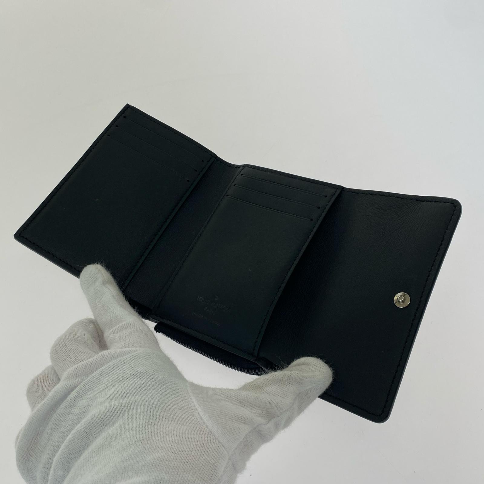 LV ポルトフォイユ パイロット モノグラムトリヨン M82556