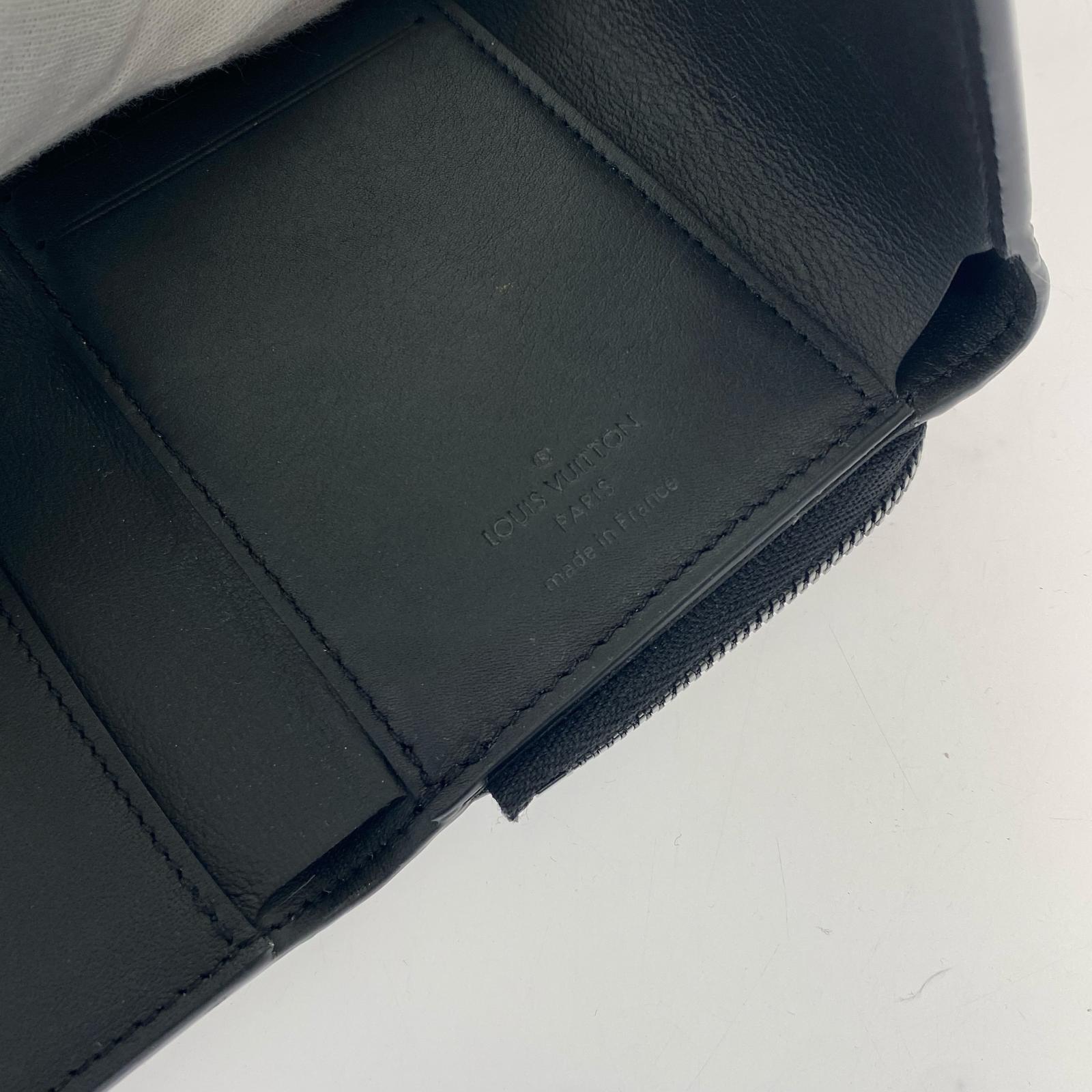 LV ポルトフォイユ パイロット モノグラムトリヨン M82556