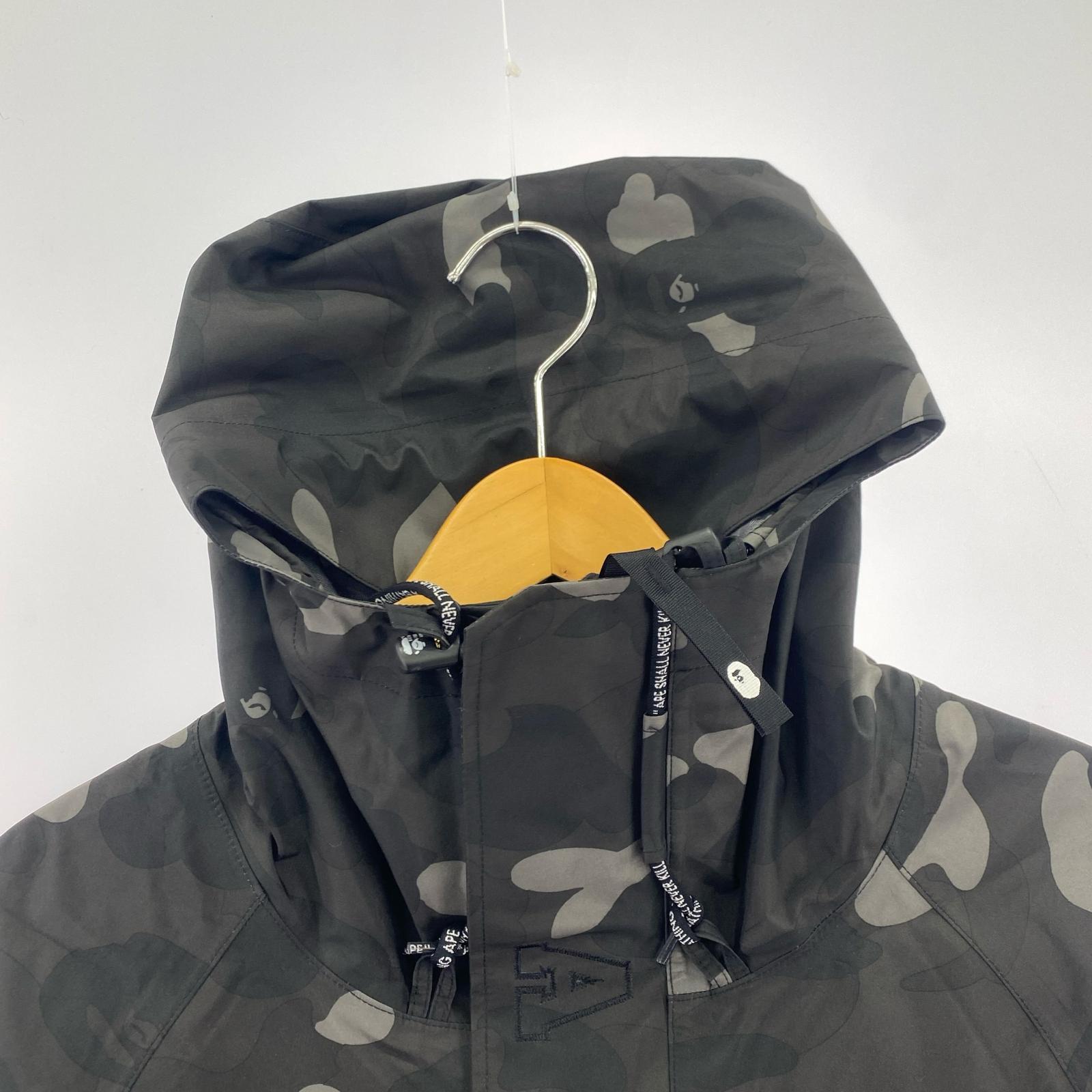 マウンテンパーカー GORE-TEX COLOR CAMO SNOWBOARD JACKET S 黒 S ブラック