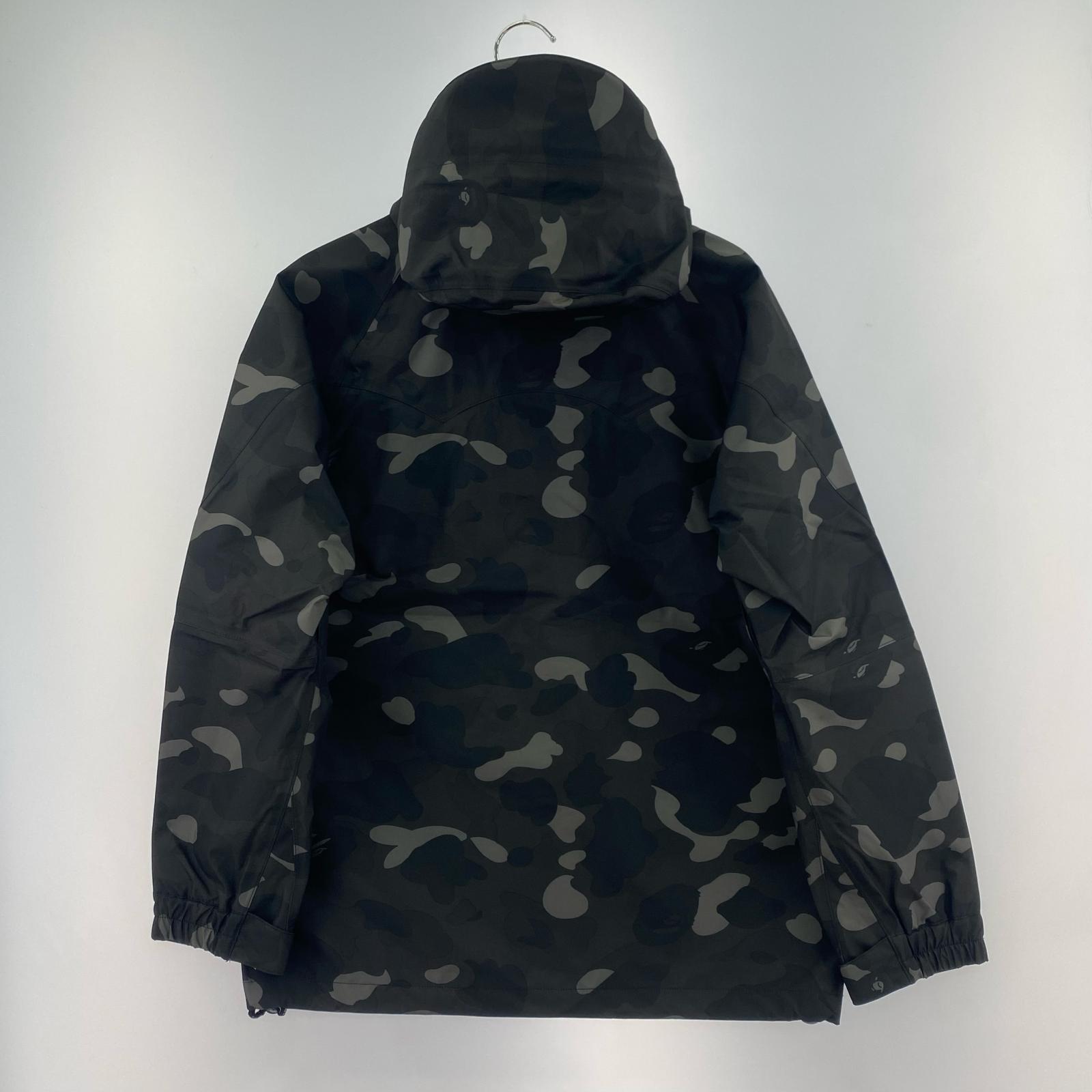 マウンテンパーカー GORE-TEX COLOR CAMO SNOWBOARD JACKET S 黒 S ブラック