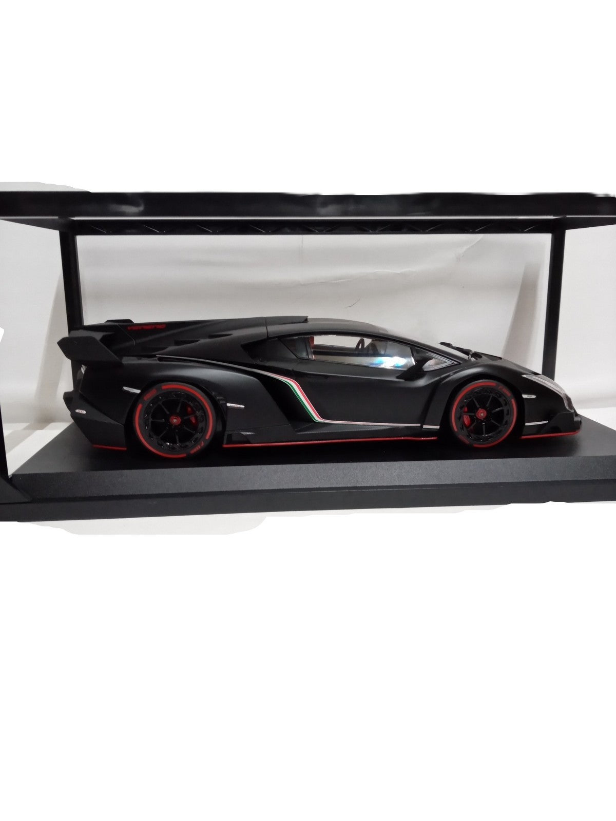 Kyosho A賞 ランボルギーニ ヴェネーノ スケールカー