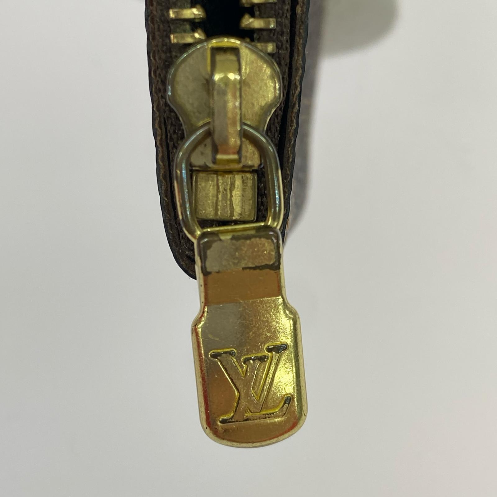 LV ダミエ エベヌ ポシェットクレ N62658/CA1004