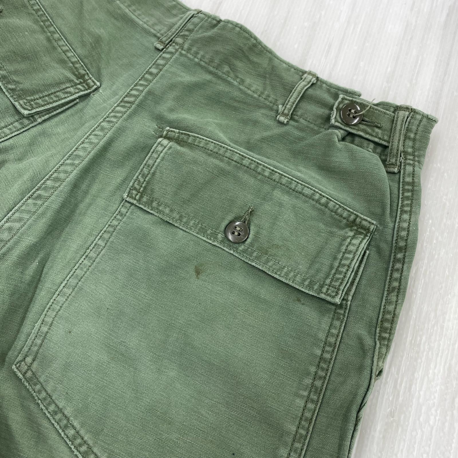 ショートパンツ 米軍実物 ベイカーパンツ リメイク カーキ (W29)